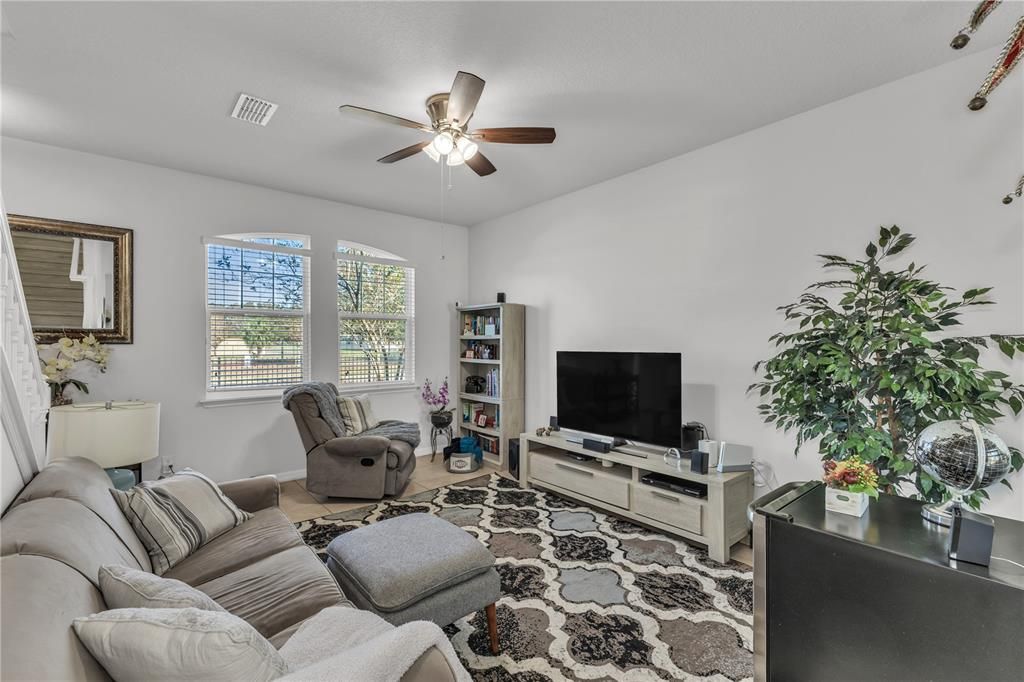 Active With Contract: $425,000 (3 beds, 2 baths, 1447 Square Feet)