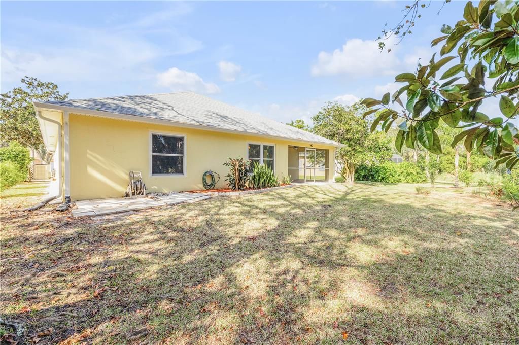 For Sale: $469,900 (4 beds, 2 baths, 2023 Square Feet)