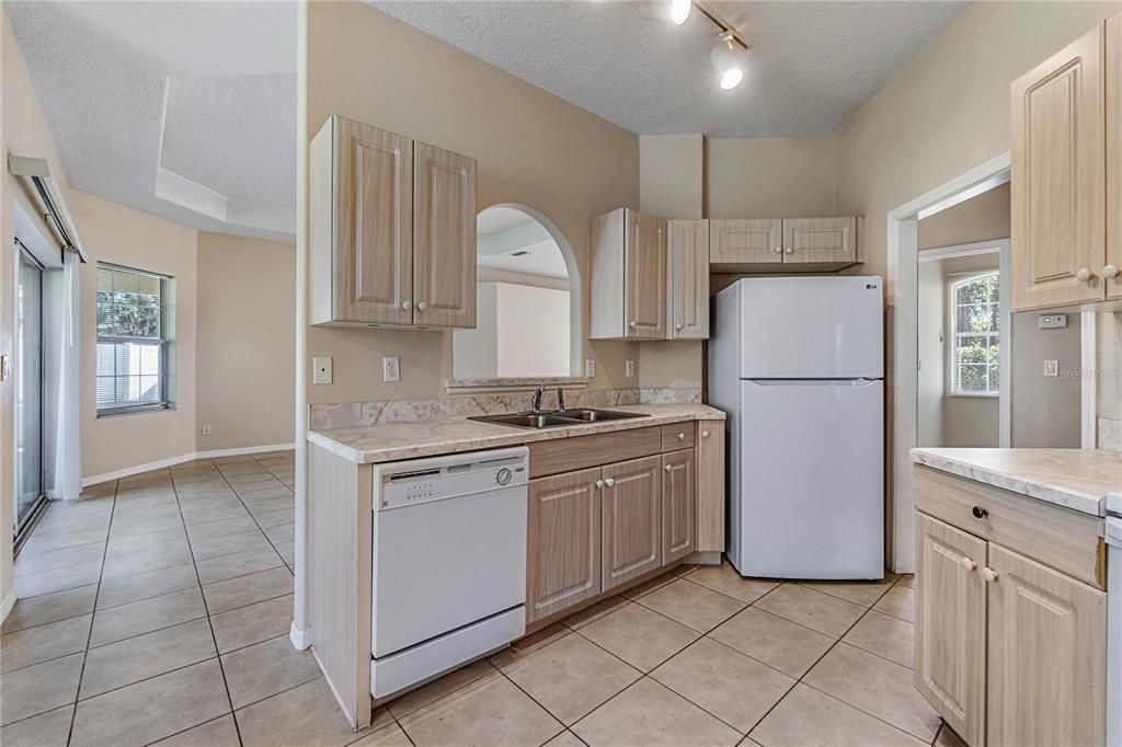 For Sale: $333,900 (3 beds, 2 baths, 1780 Square Feet)