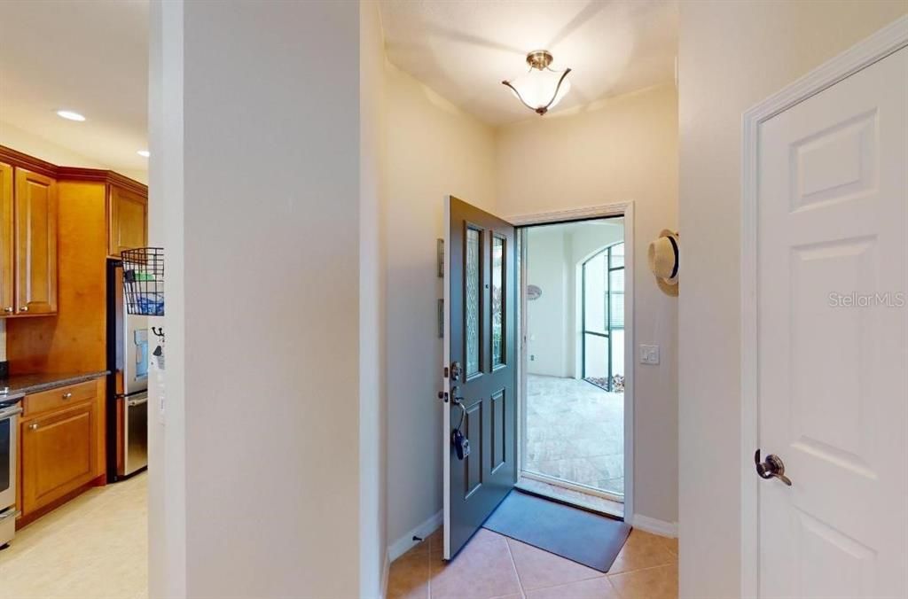 For Sale: $339,900 (2 beds, 2 baths, 1560 Square Feet)