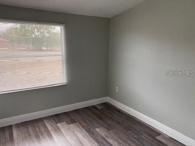 For Rent: $1,350 (2 beds, 1 baths, 1260 Square Feet)