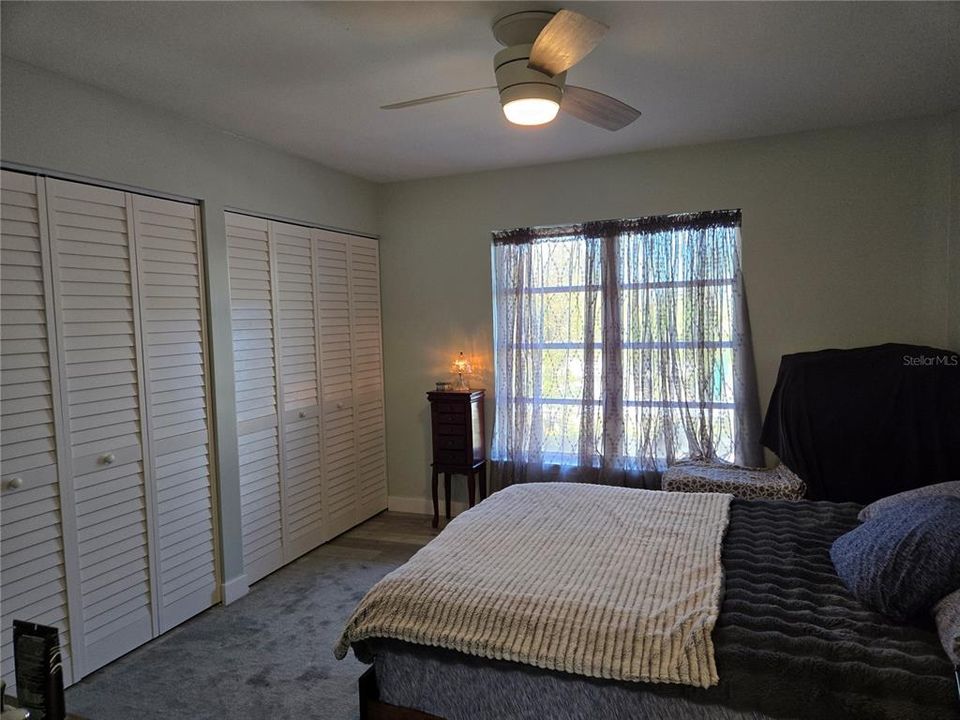 For Sale: $130,000 (1 beds, 1 baths, 672 Square Feet)