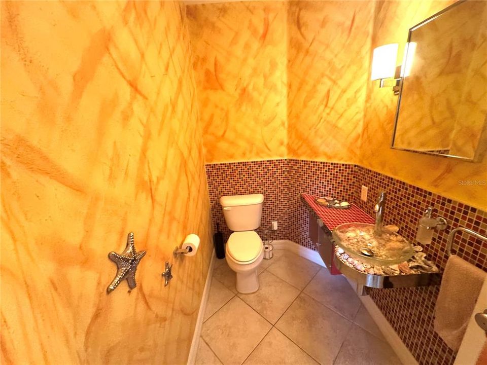 1/2 bathroom