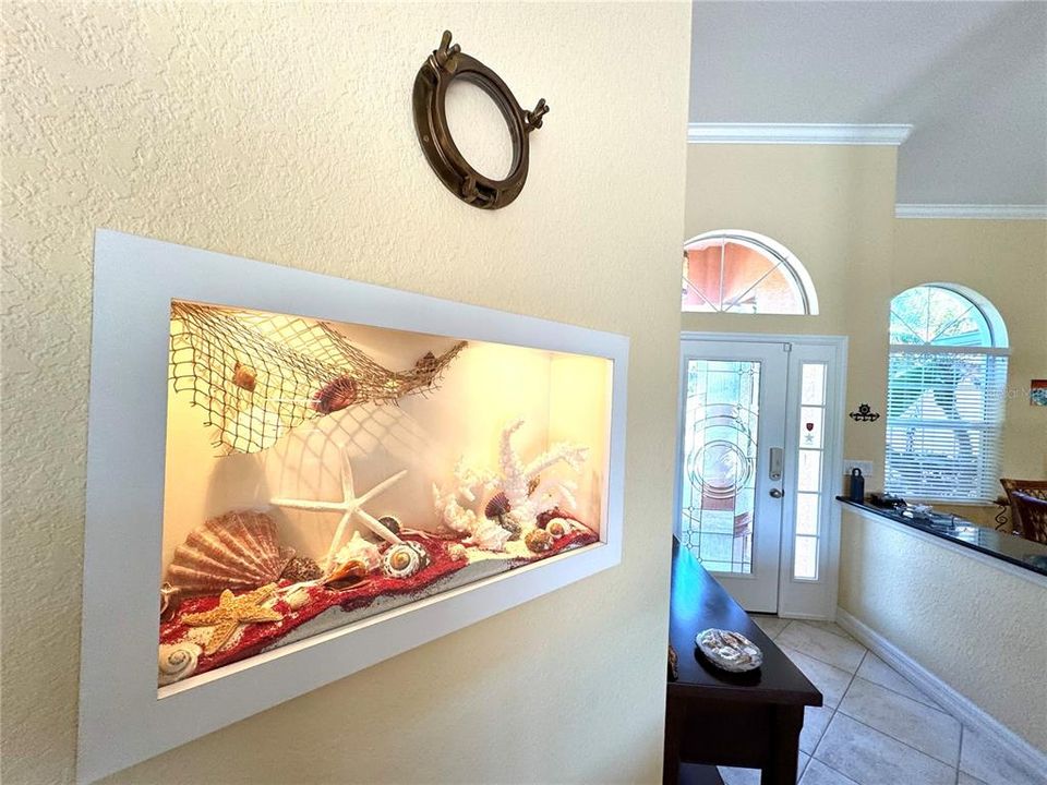 Beautiful built-in seashell display!