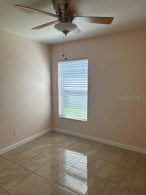 For Rent: $2,995 (3 beds, 2 baths, 1834 Square Feet)