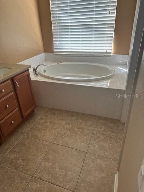 For Rent: $2,995 (3 beds, 2 baths, 1834 Square Feet)