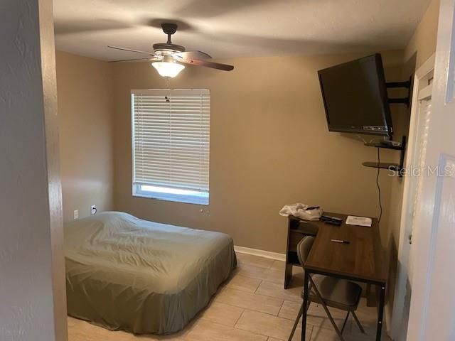 For Rent: $2,495 (3 beds, 2 baths, 1723 Square Feet)