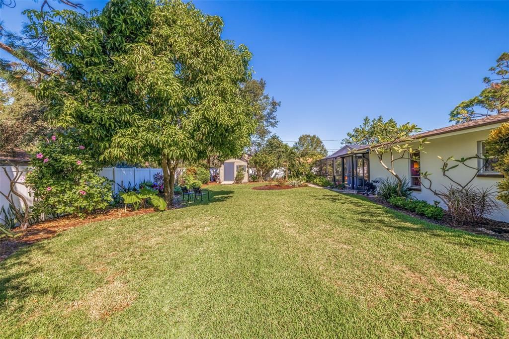 For Sale: $875,000 (3 beds, 2 baths, 1493 Square Feet)