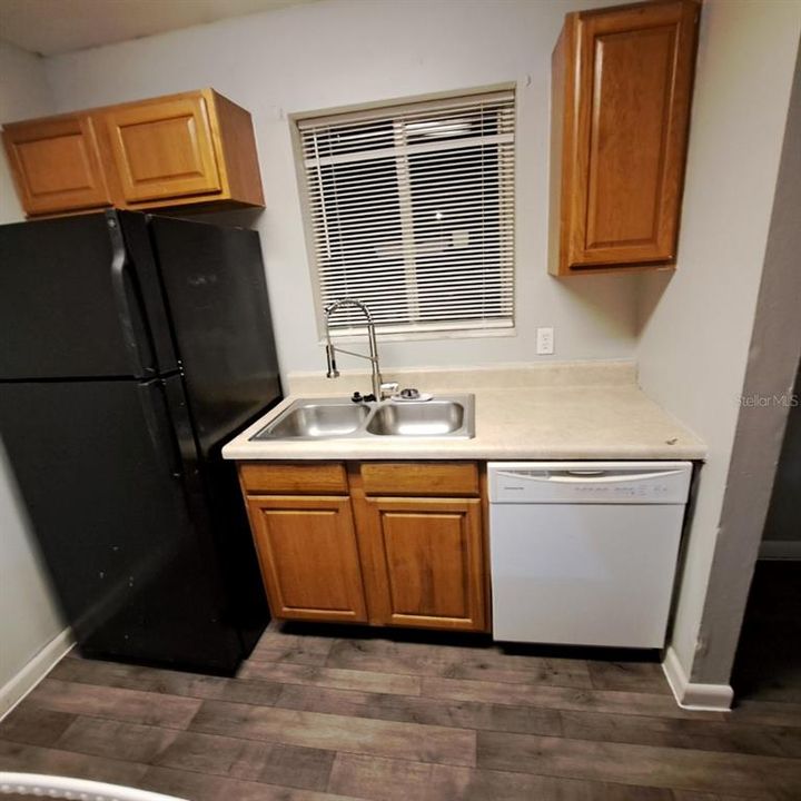 For Rent: $1,500 (2 beds, 2 baths, 938 Square Feet)