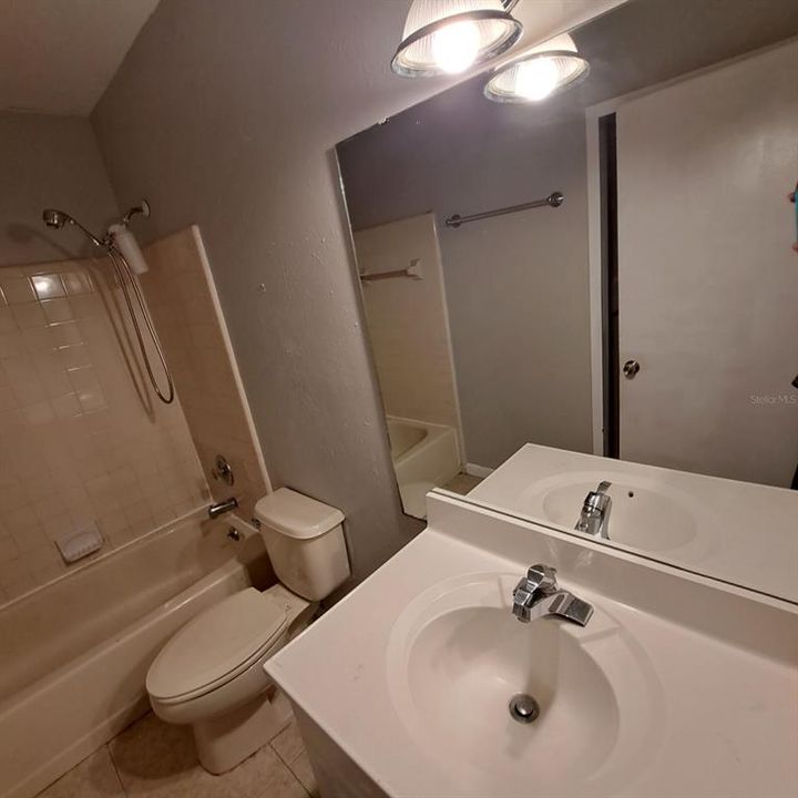 For Rent: $1,500 (2 beds, 2 baths, 938 Square Feet)