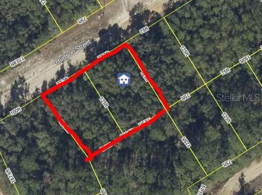 На продажу: $14,000 (0.45 acres)