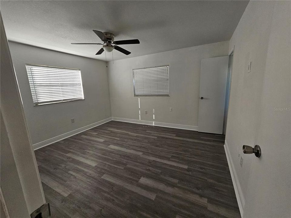 For Sale: $245,000 (3 beds, 1 baths, 1402 Square Feet)