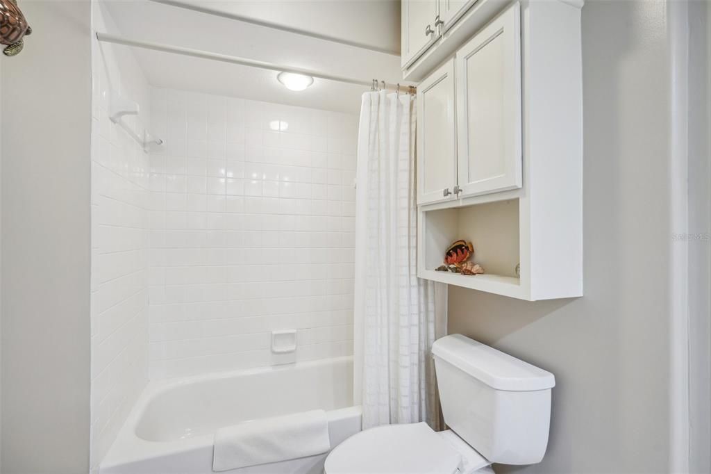 For Sale: $390,000 (2 beds, 2 baths, 1446 Square Feet)