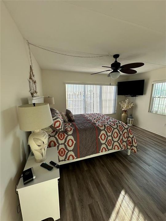 出租: $2,500 (2 贝兹, 2 浴室, 1062 平方英尺)