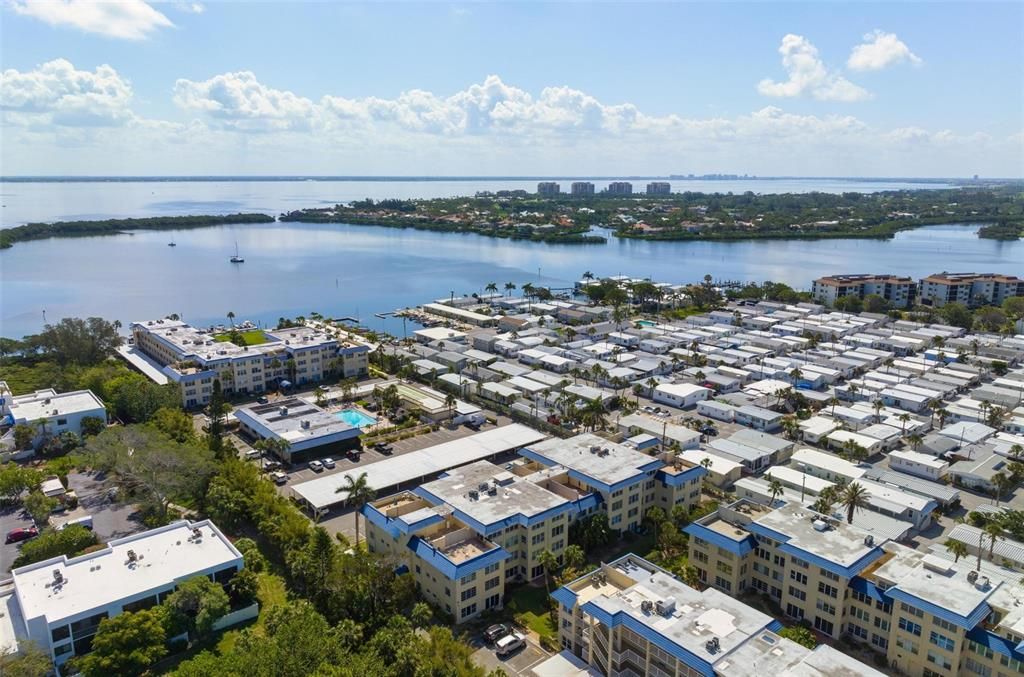 出租: $2,500 (2 贝兹, 2 浴室, 1062 平方英尺)