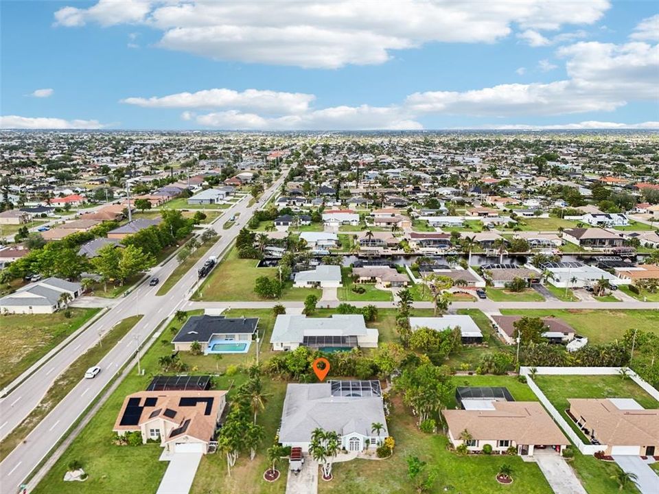 For Sale: $415,000 (3 beds, 2 baths, 1963 Square Feet)