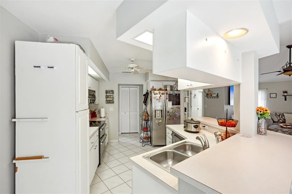 For Sale: $415,000 (3 beds, 2 baths, 1963 Square Feet)