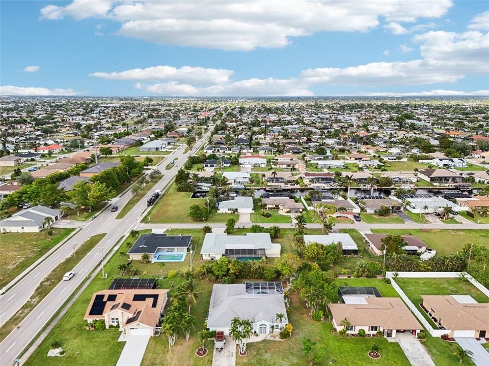 For Sale: $415,000 (3 beds, 2 baths, 1963 Square Feet)