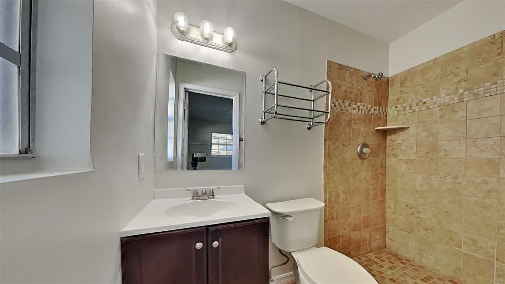 For Sale: $449,900 (3 beds, 2 baths, 1405 Square Feet)