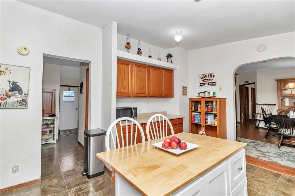 For Sale: $379,900 (3 beds, 2 baths, 1620 Square Feet)