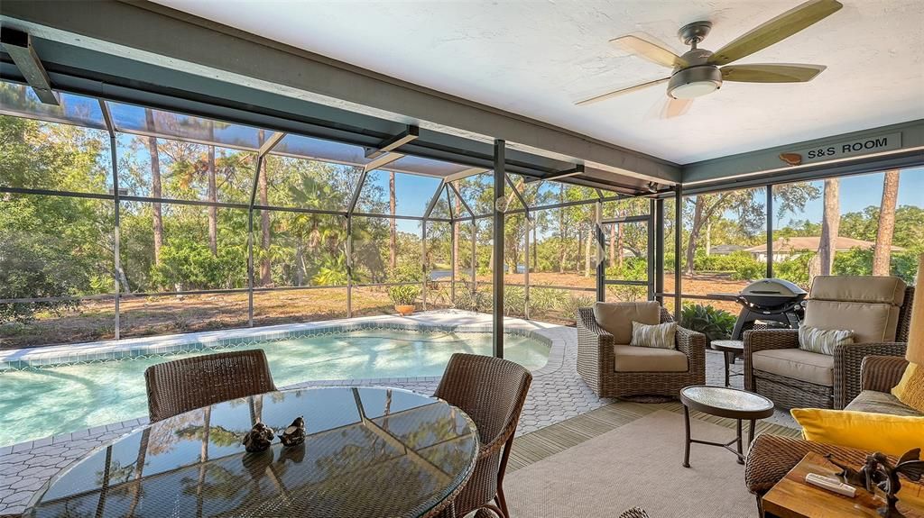 patio with view to lake