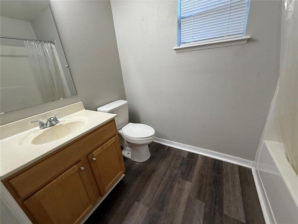 For Rent: $2,500 (4 beds, 2 baths, 2129 Square Feet)