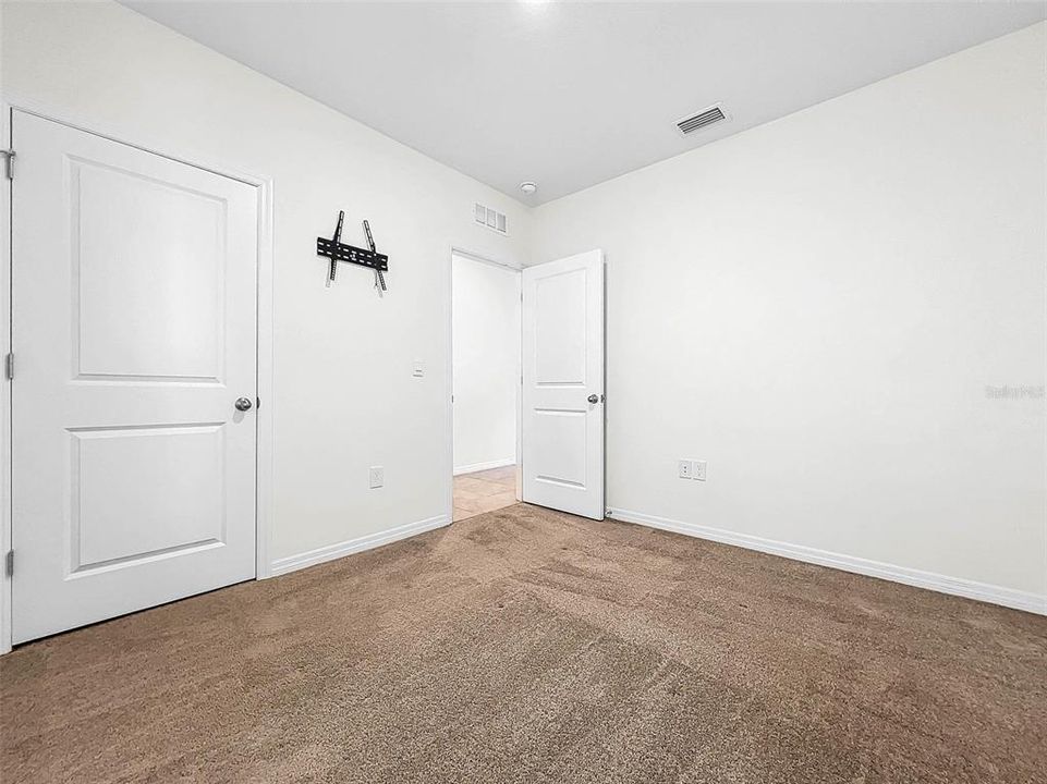 For Rent: $2,600 (3 beds, 2 baths, 1516 Square Feet)