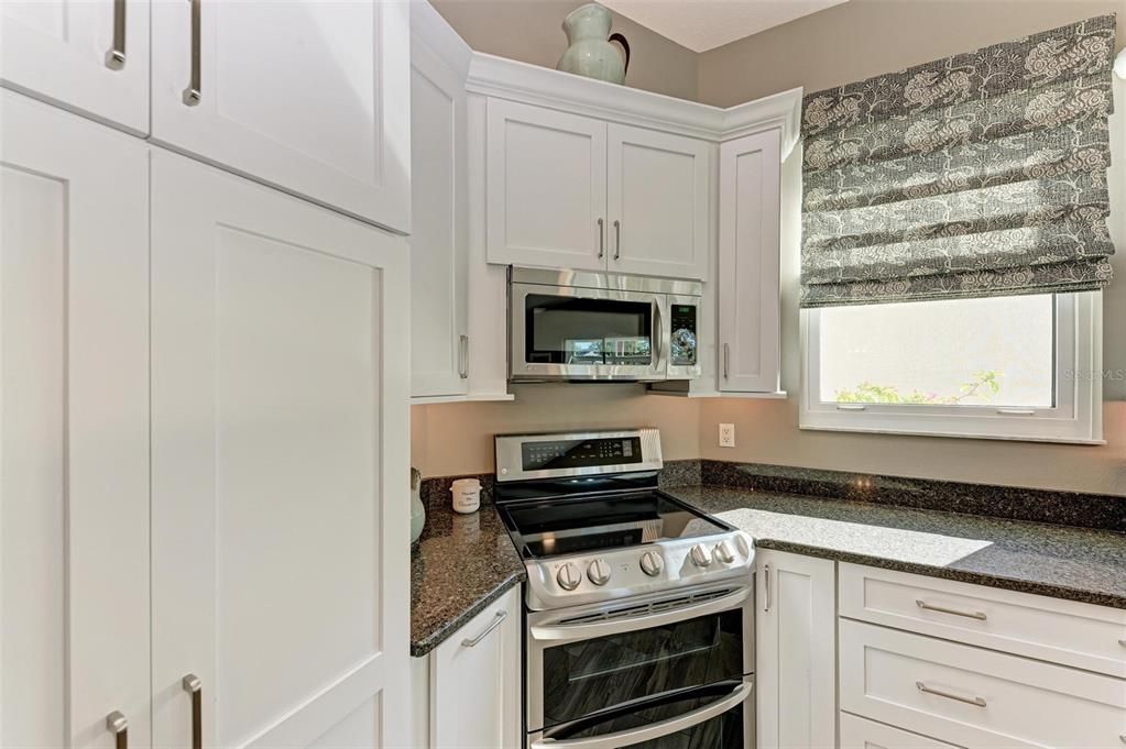 Activo con contrato: $655,000 (3 camas, 2 baños, 1915 Pies cuadrados)