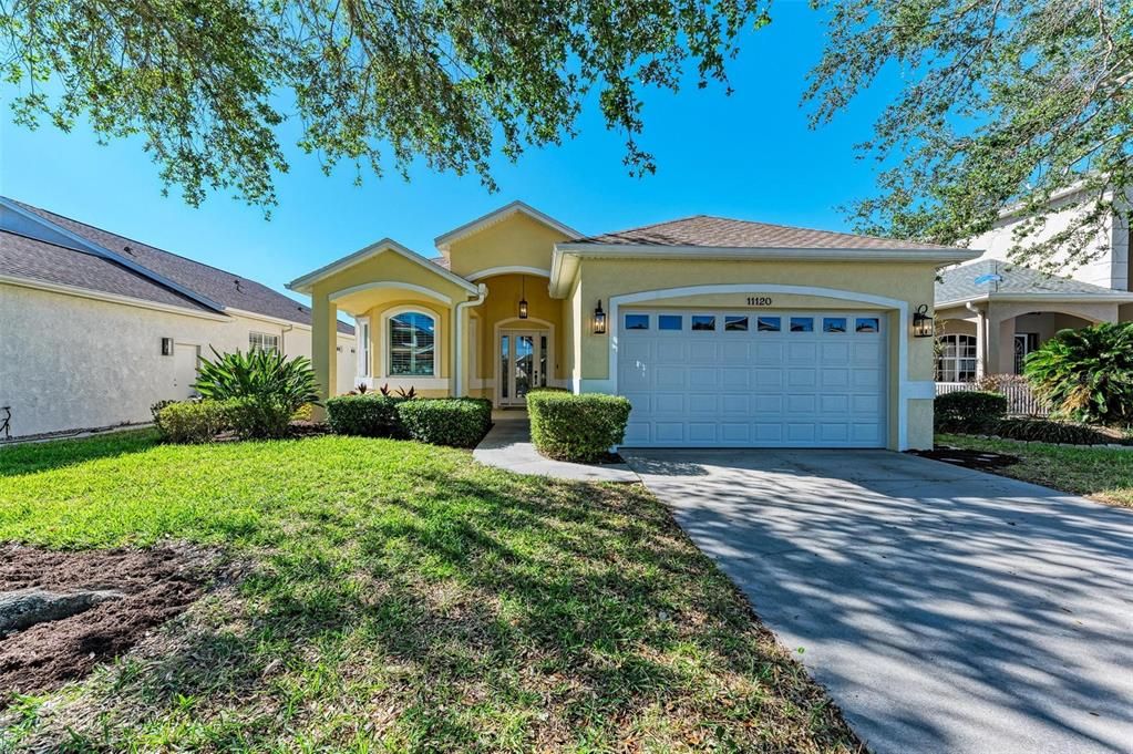 Activo con contrato: $655,000 (3 camas, 2 baños, 1915 Pies cuadrados)