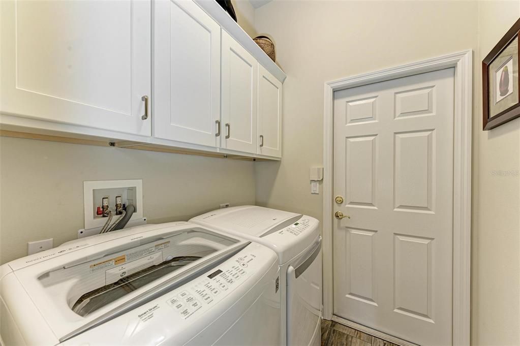 Activo con contrato: $655,000 (3 camas, 2 baños, 1915 Pies cuadrados)