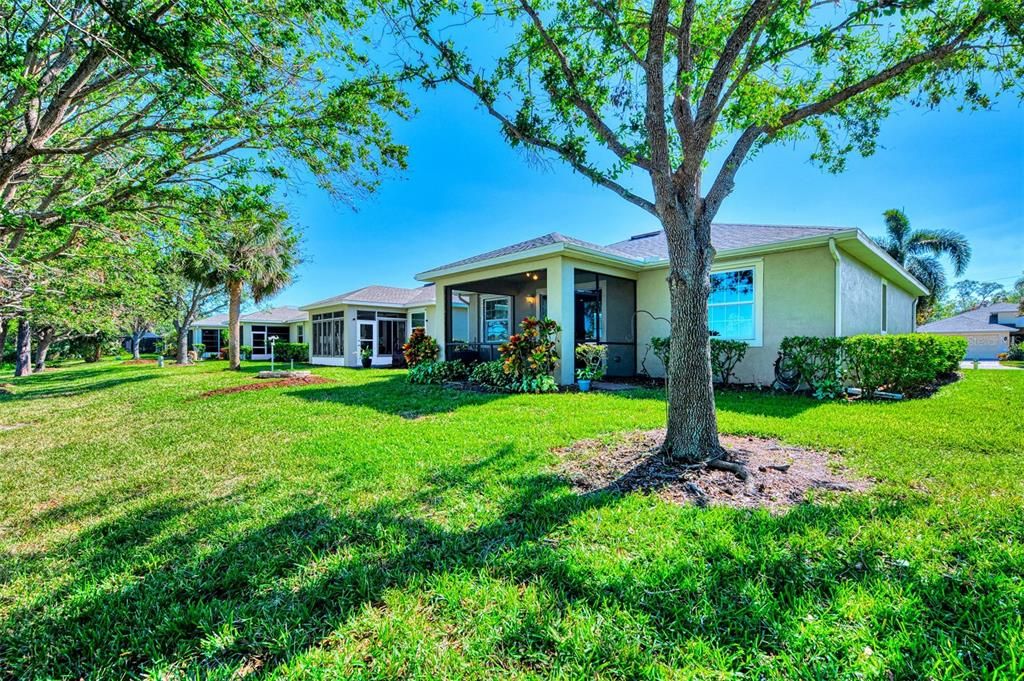 Active With Contract: $399,000 (3 beds, 2 baths, 1483 Square Feet)