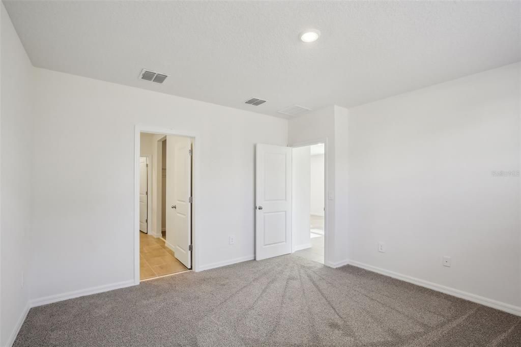 For Sale: $305,350 (4 beds, 2 baths, 1687 Square Feet)