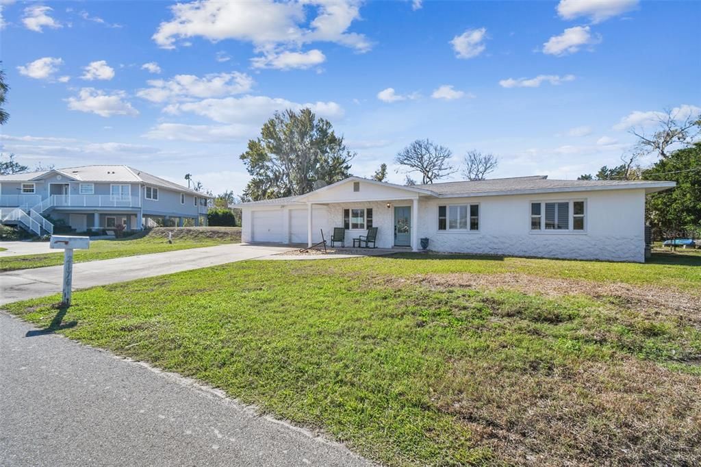 For Sale: $675,000 (3 beds, 2 baths, 1890 Square Feet)