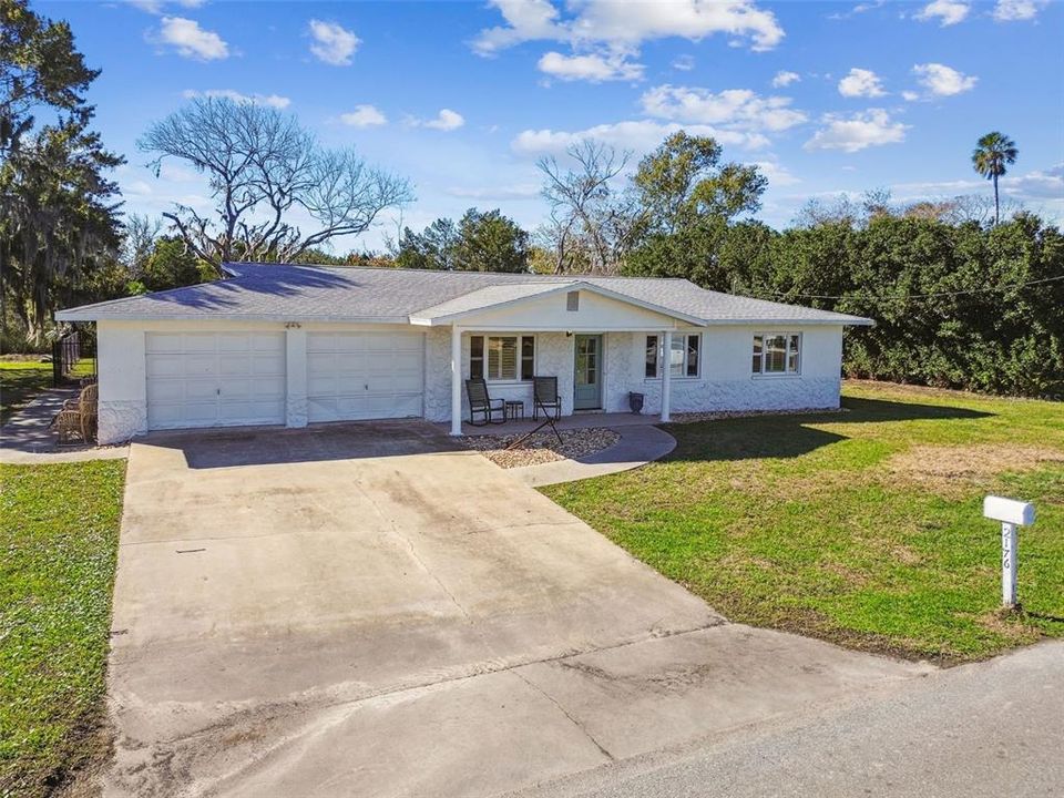 For Sale: $675,000 (3 beds, 2 baths, 1890 Square Feet)