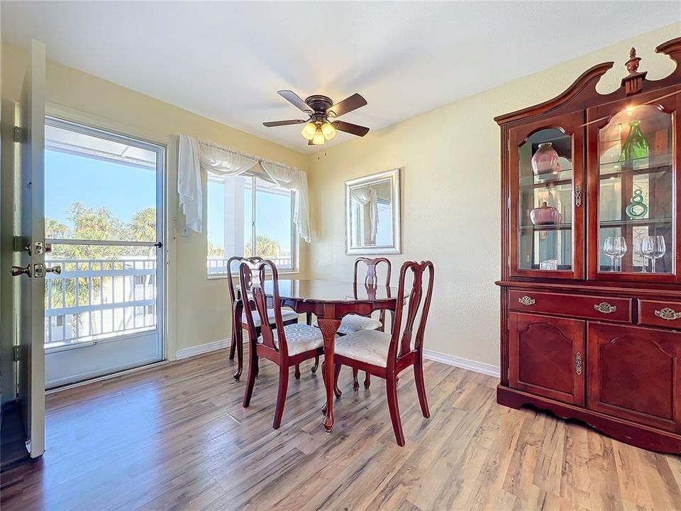 Dining table has a leaf extension to seat 6 when entertaining.