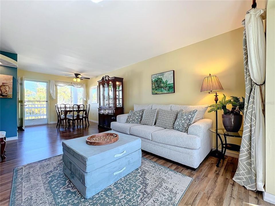 No popcorn ceiling here!!!  Couch folds out to a queen bed with a gel mattress.