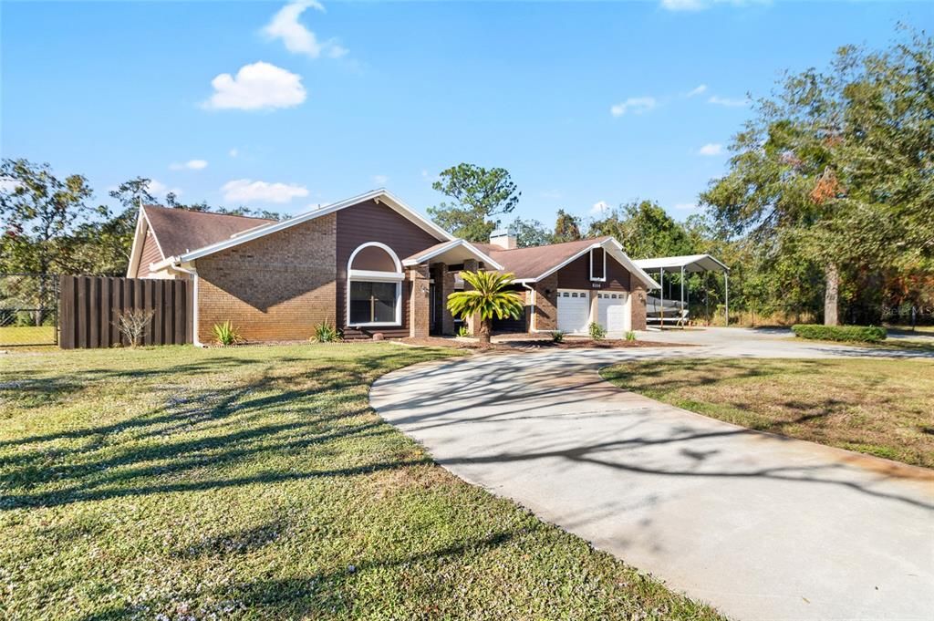 Active With Contract: $819,900 (4 beds, 2 baths, 2763 Square Feet)