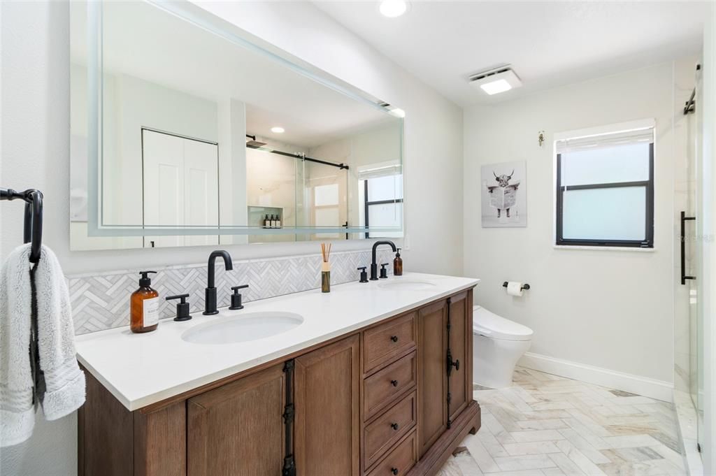 Active With Contract: $819,900 (4 beds, 2 baths, 2763 Square Feet)