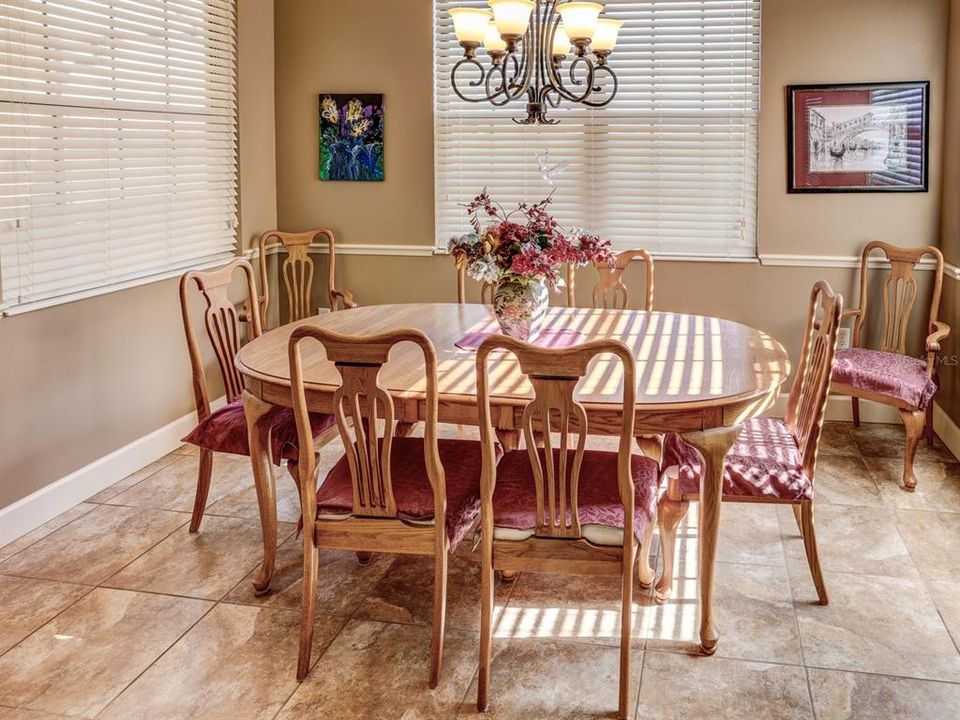 Dining room.