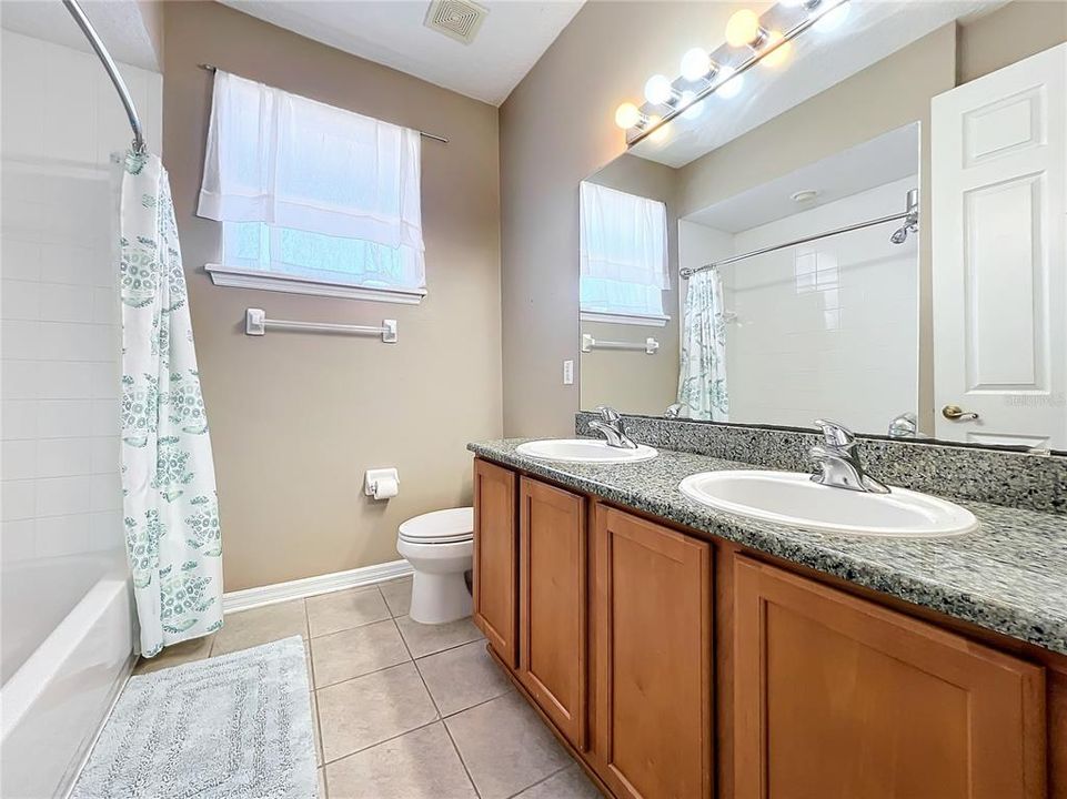 Full guest bathroom upstairs