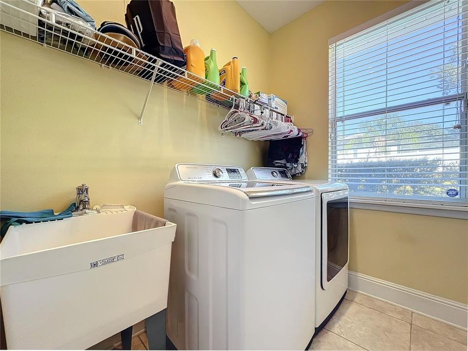 Inside laundry with wash basin