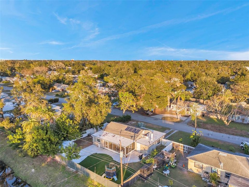 For Sale: $399,000 (3 beds, 2 baths, 1244 Square Feet)