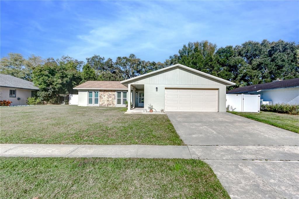 For Sale: $435,000 (3 beds, 2 baths, 1516 Square Feet)