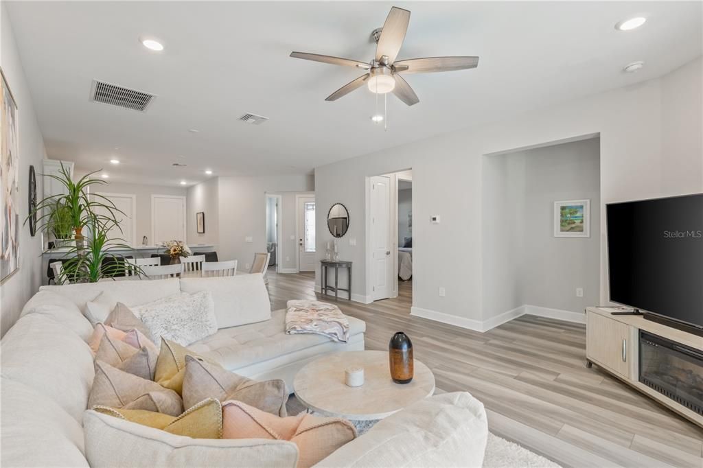 Open floorplan and high ceilings makes the space feel huge.