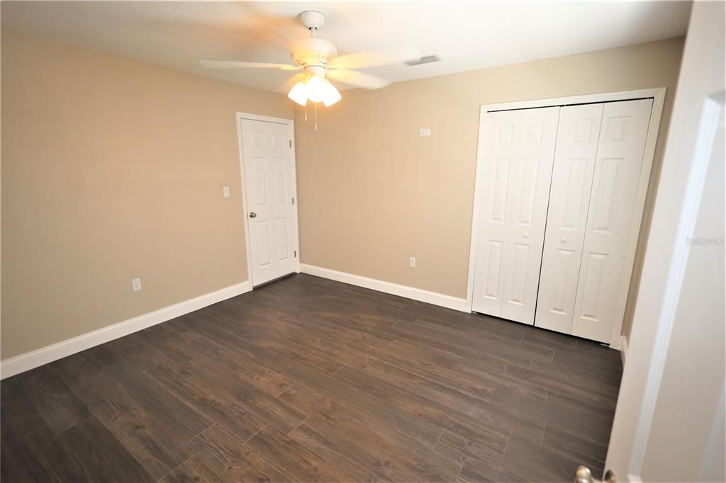 For Rent: $1,350 (1 beds, 1 baths, 500 Square Feet)