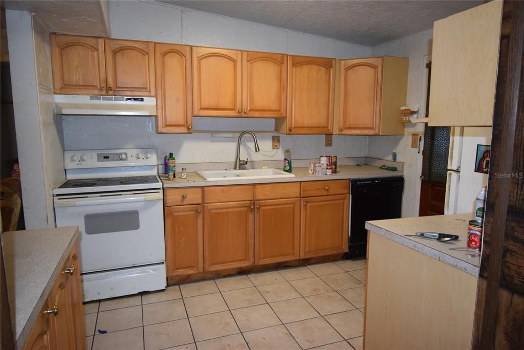 For Sale: $269,900 (3 beds, 1 baths, 1197 Square Feet)