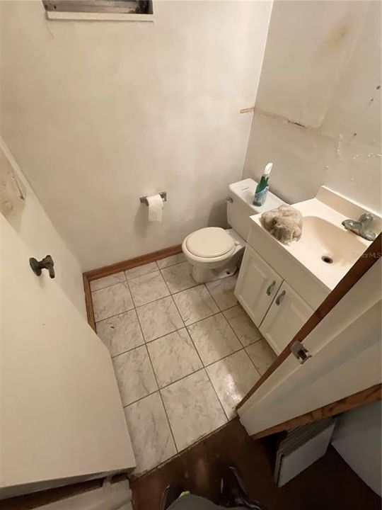 For Sale: $269,900 (3 beds, 1 baths, 1197 Square Feet)