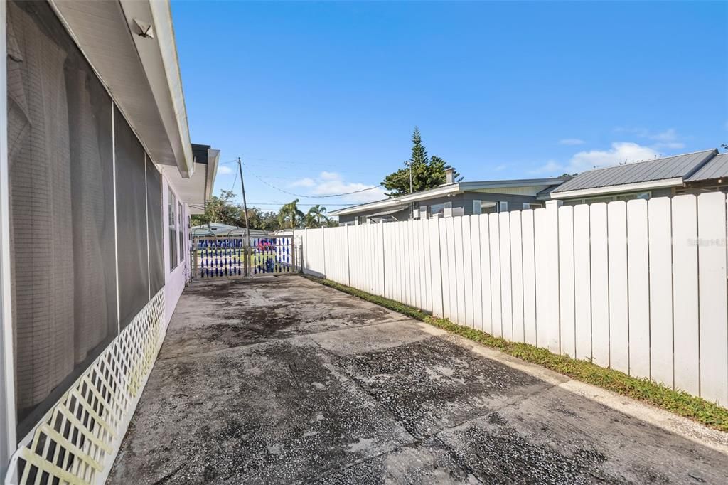 For Sale: $385,000 (3 beds, 2 baths, 1257 Square Feet)