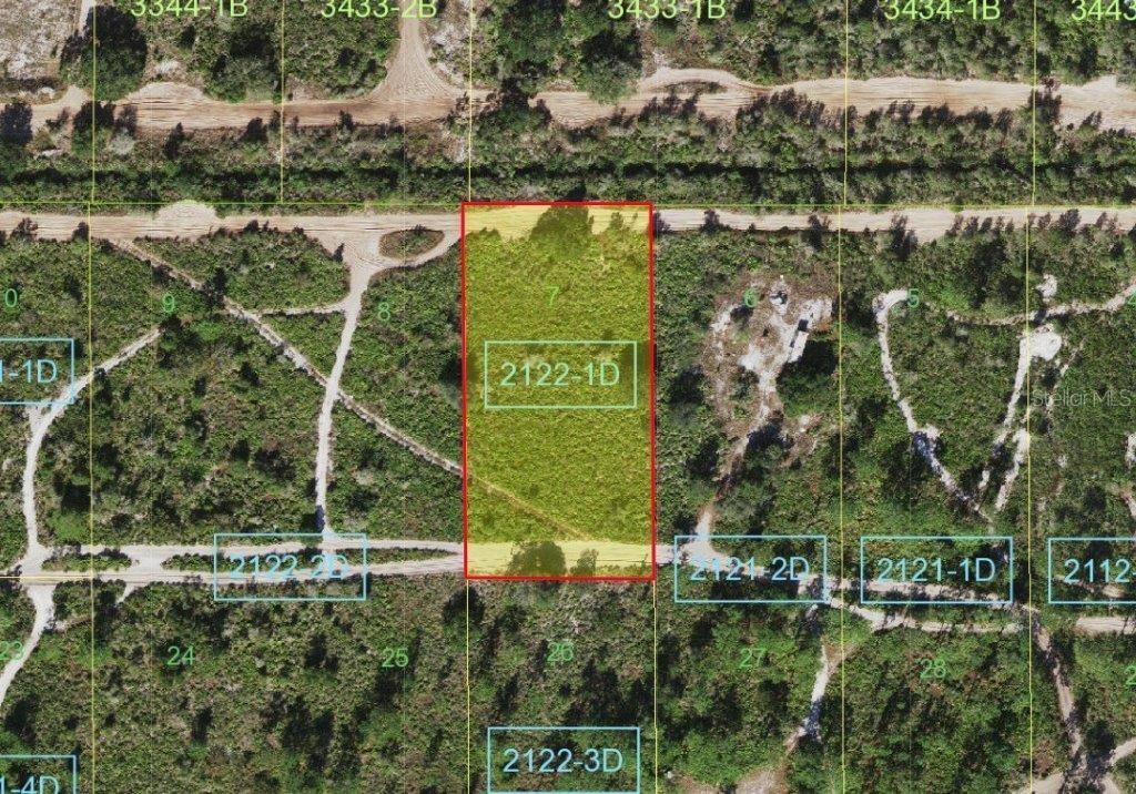 En Venta: $16,650 (1.24 acres)