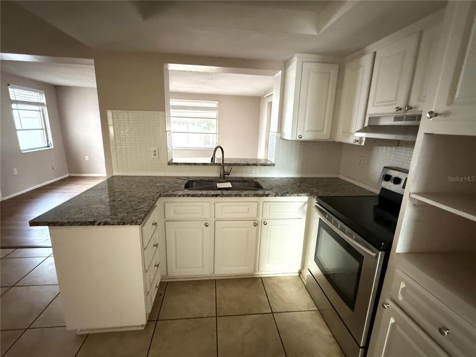 For Sale: $229,000 (2 beds, 2 baths, 1198 Square Feet)